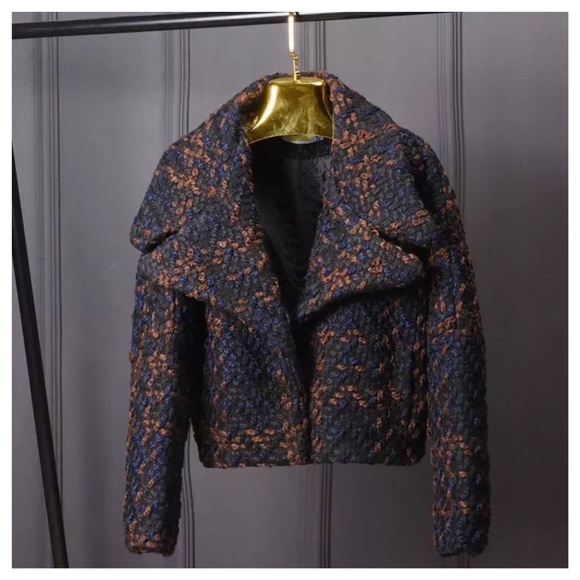 The BEYONKA Chunky Tweed Jacket - Picture 2 of 9